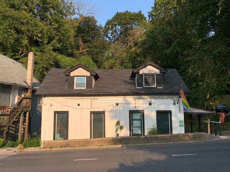 More Photos Of 5717 Falls Rd, Baltimore Loft Creative Space For Lease