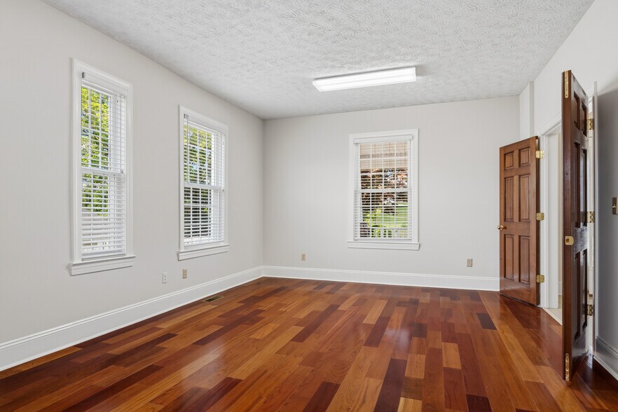 More Photos Of 6245 University Park Dr, Radford Office Residential For Sale