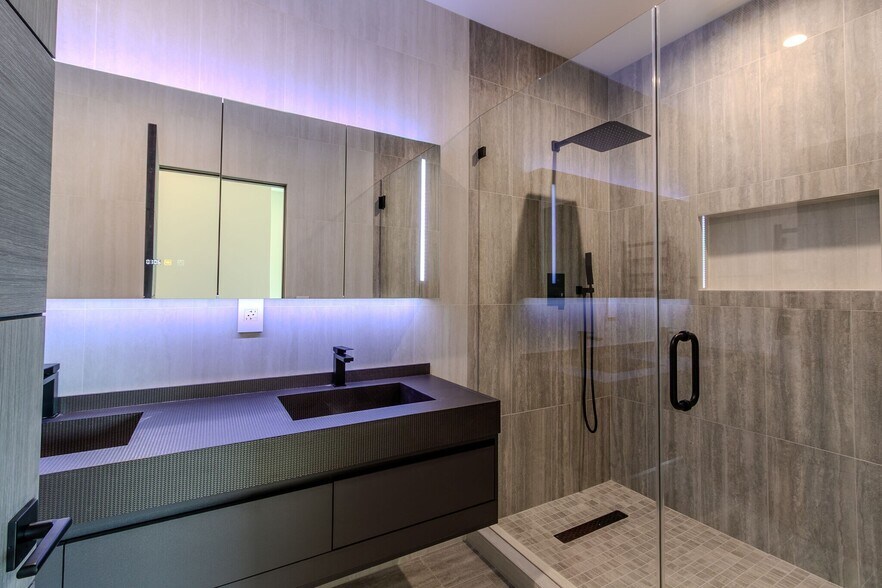 More Photos Of 2941 Mary St, La Crescenta Apartments For Sale