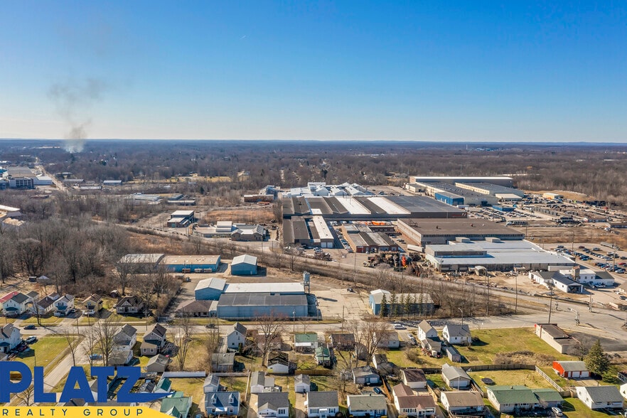 More Photos Of 1929 Larchmont Ave NE, Warren Warehouse For Sale