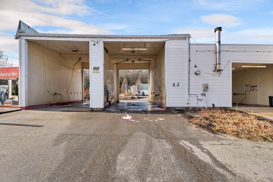 More Photos Of 329 Daniel Webster Hwy, Meredith Carwash For Sale