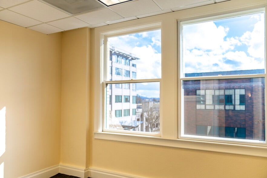 More Photos Of 601-603 Main St, Vancouver Office For Lease