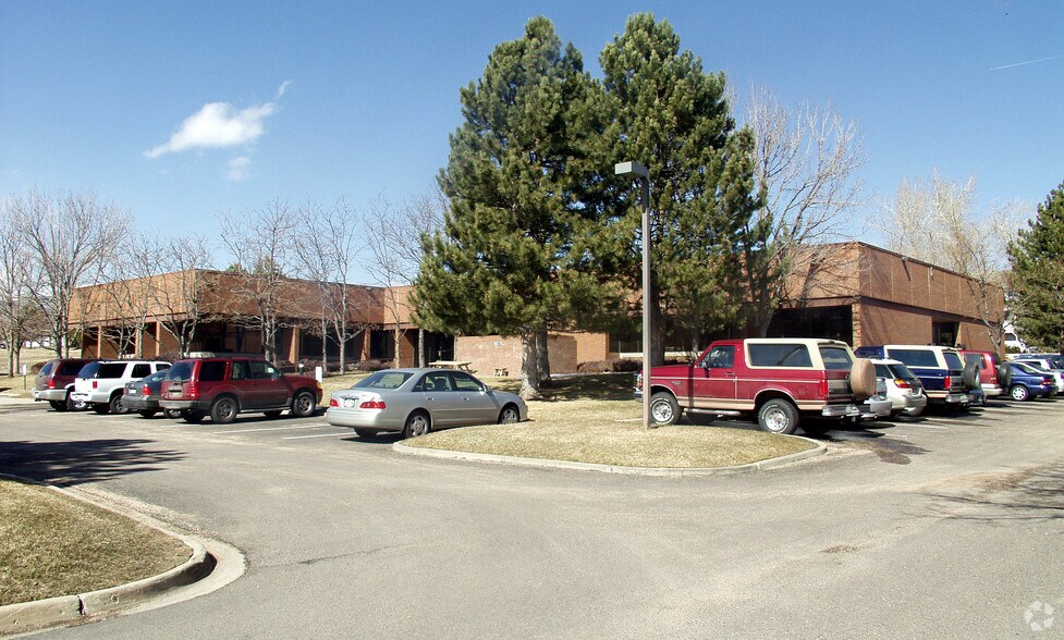 More Photos Of 10579 Bradford Rd, Littleton Medical For Lease