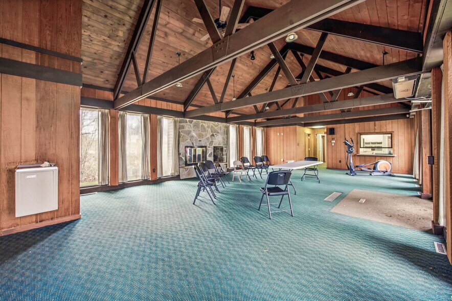 More Photos Of 2000 Green St, Farrell Medical For Lease