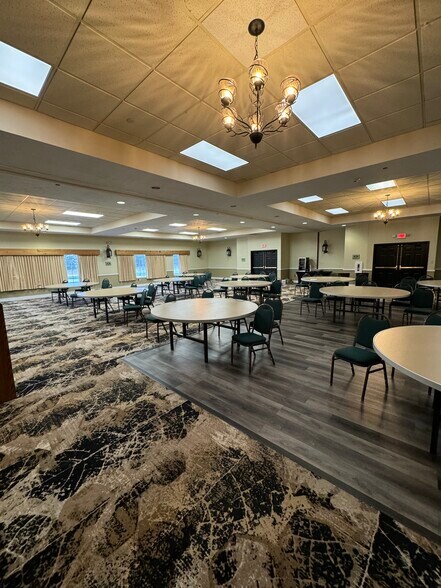 More Photos Of 10290 Highway 27 S, Hayward Hotel For Sale