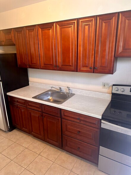 More Photos Of 388 Union St, Rahway Apartments For Sale