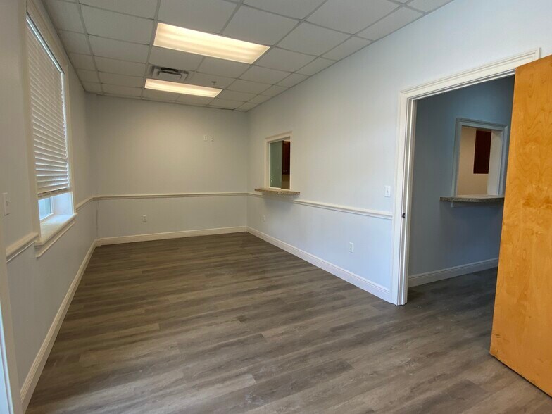 More Photos Of 781 County Road 466, Lady Lake Medical For Sale