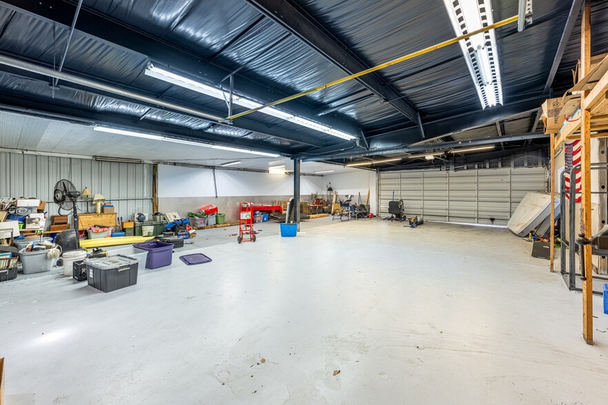 More Photos Of 1860 N Washington Blvd, Sarasota Auto Dealership For Sale