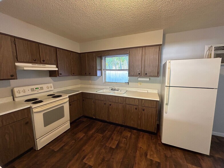 More Photos Of 3025 54th St S, Gulfport Apartments For Sale
