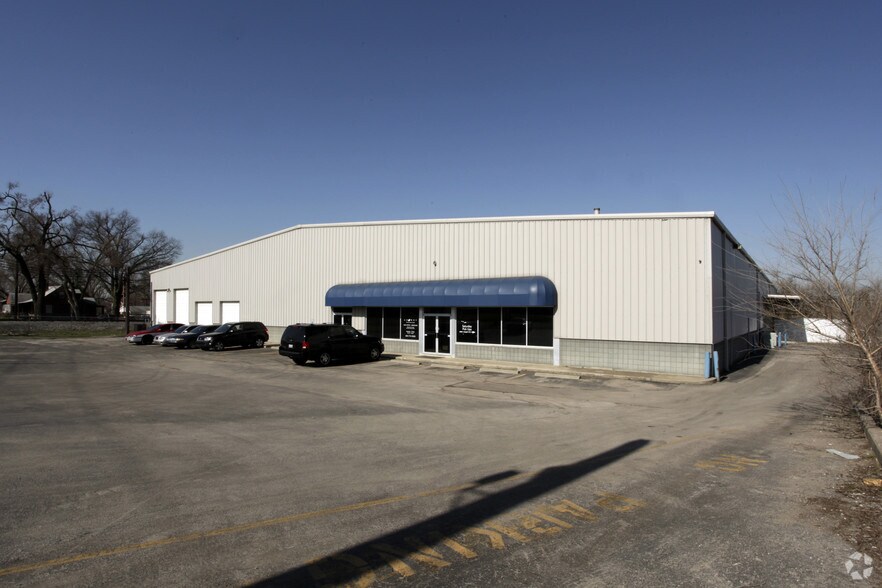 Primary Photo Of 3900 Cane Run Rd, Louisville Warehouse For Sale