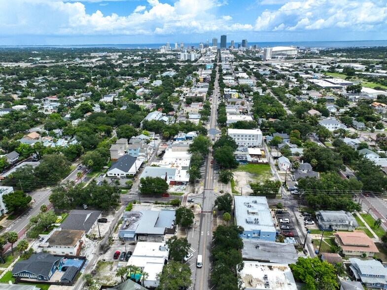 More Photos Of 2531 Central Ave, Saint Petersburg Coworking Space