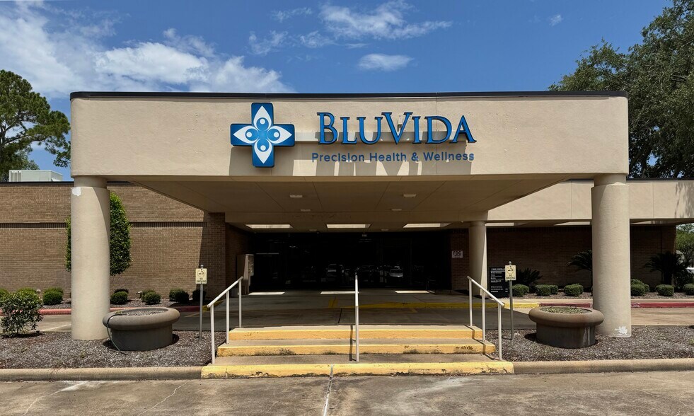 More Photos Of 21660 Kingsland Blvd, Katy Medical For Sale