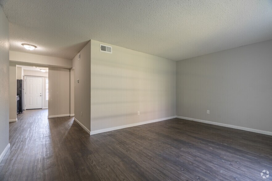 More Photos Of 3896 Chippewa Rd, Memphis Apartments For Sale