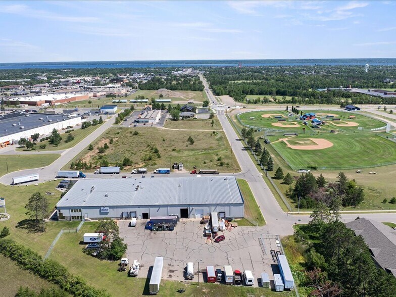 More Photos Of 2301 Johanneson Dr NW, Bemidji Light Distribution For Lease