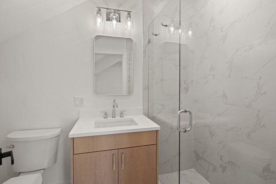 More Photos Of 26 Homestead Ln, Greenwich Apartments For Sale