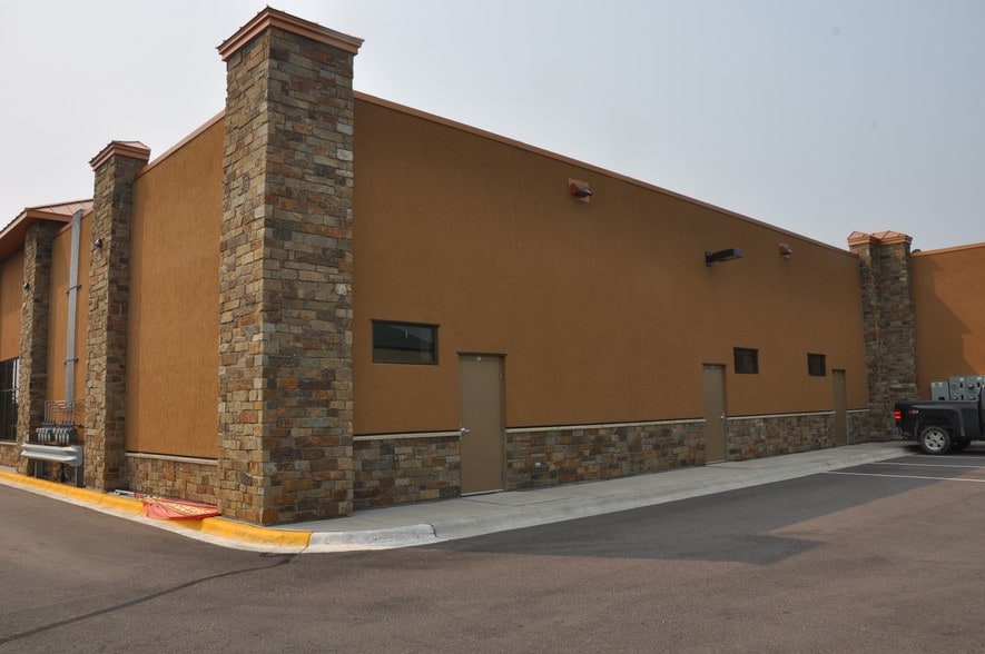 More Photos Of 751 Rose Dr NW, Big Lake Storefront Retail Office For Lease