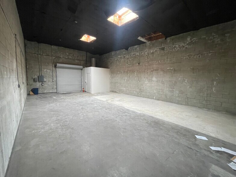 More Photos Of 8931 National Blvd, Los Angeles Manufacturing For Lease