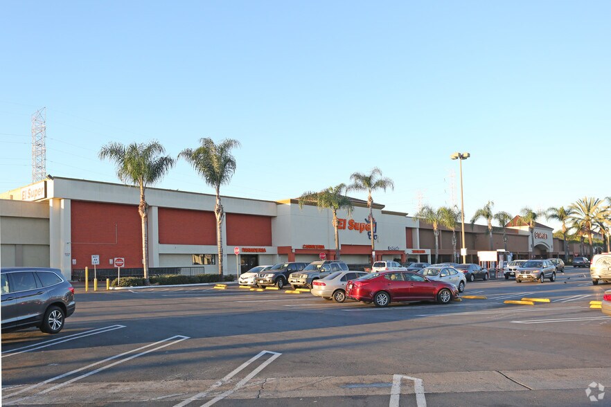 Primary Photo Of 5700-5704 Firestone Blvd, South Gate General Retail For Lease