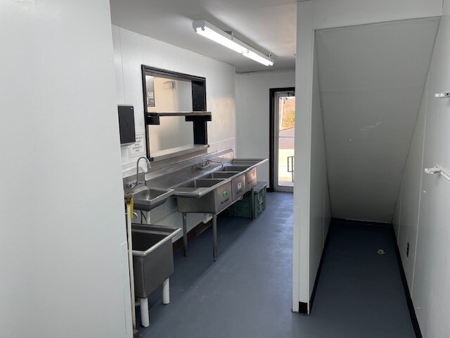 More Photos Of 502 N 3rd St, Ozark Storefront Retail Office For Sale