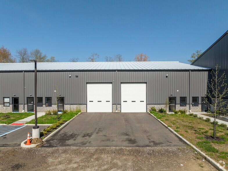 More Photos Of 1008 State Route 33, Freehold Warehouse For Lease
