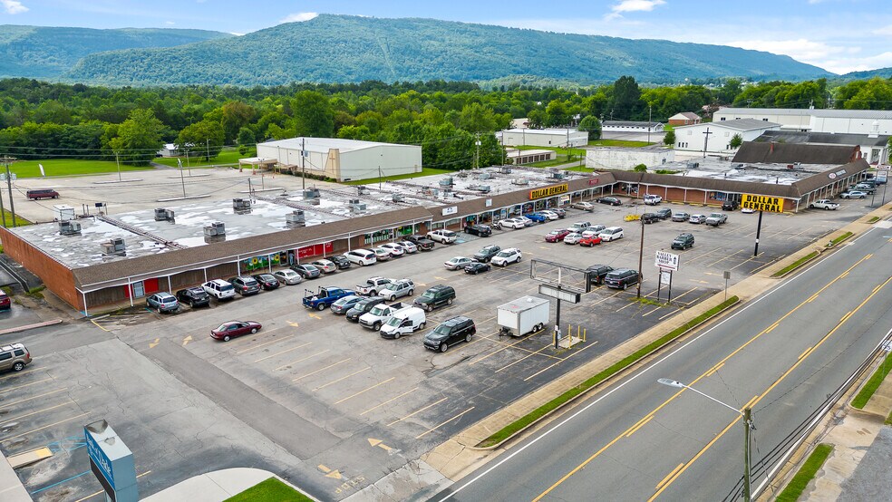 More Photos Of 152 N Main St, Trenton General Retail For Sale