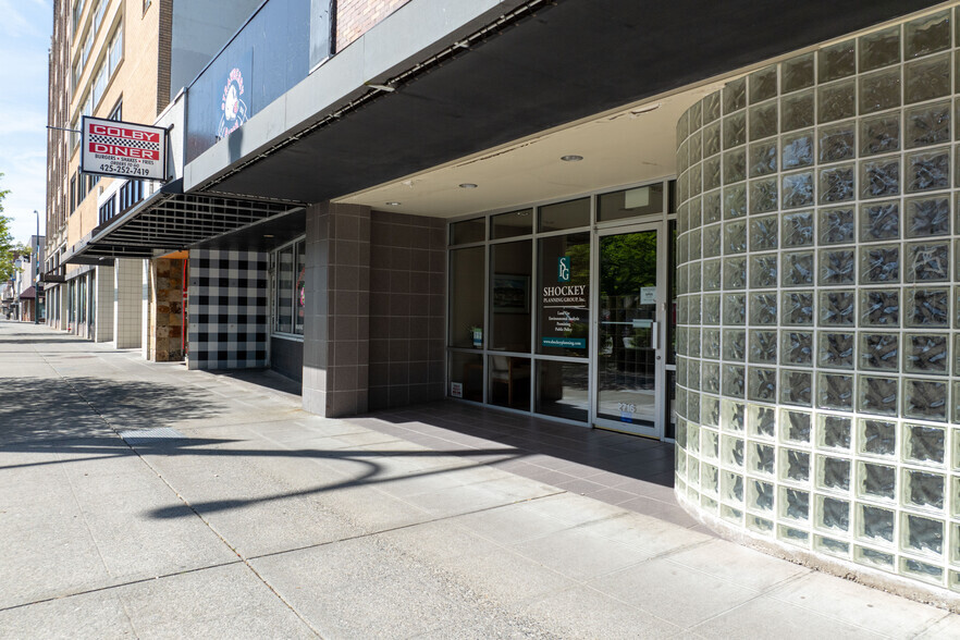 Primary Photo Of 2718 Colby Ave, Everett Storefront Retail Office For Sale