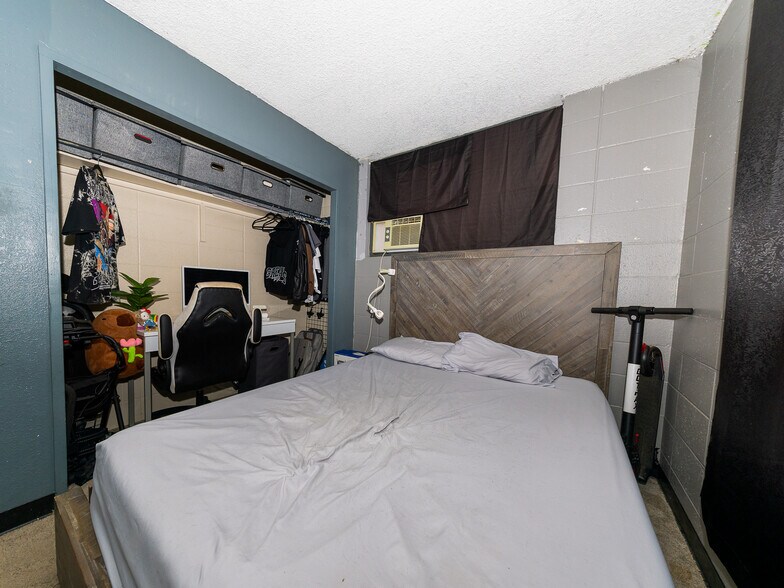 More Photos Of 2135 Bannister Pl, Honolulu Multifamily For Sale