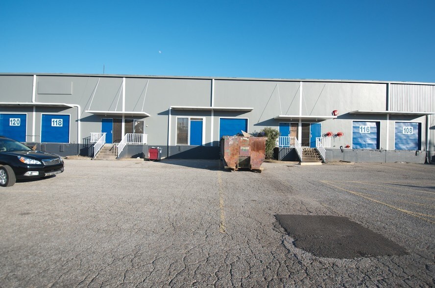 More Photos Of 94-160 Cumberland St, Memphis Industrial For Sale