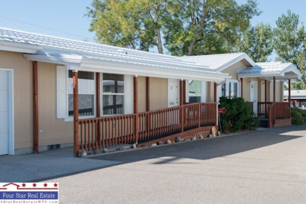 More Photos Of 482 SE 1st Ave, Ontario Self Storage For Sale