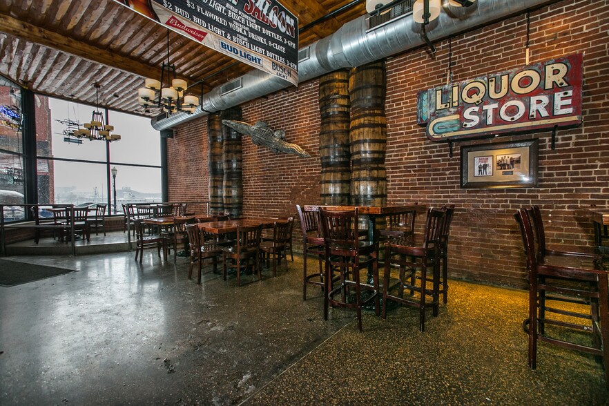 More Photos Of 163 Main St, Dubuque Restaurant For Sale