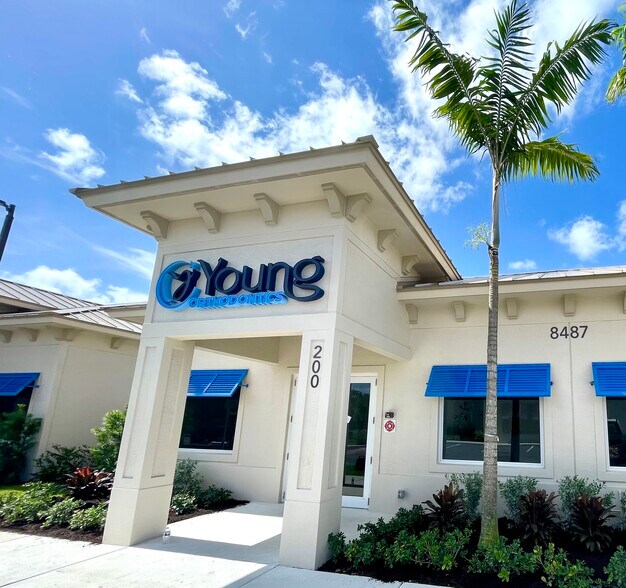 More Photos Of 8475 Lake Worth Rd, Lake Worth Medical For Sale