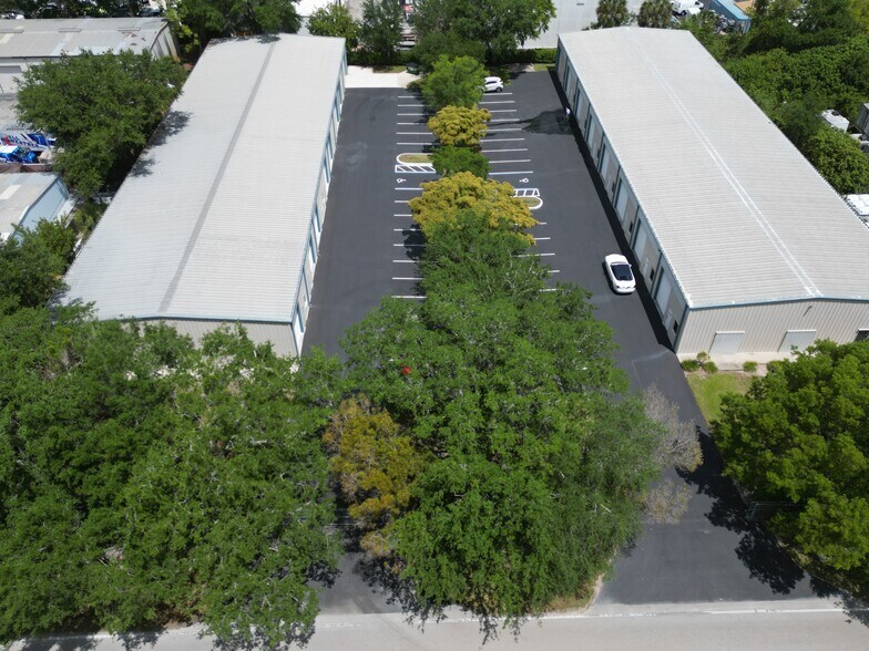 More Photos Of 4595 Progress Ave, Naples Warehouse For Sale