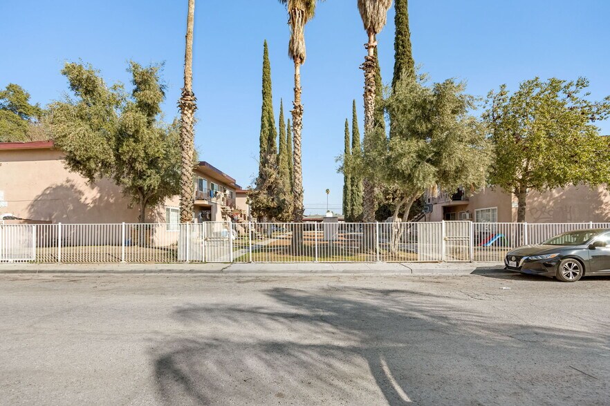 More Photos Of 1721 N Fairfax Dr, San Bernardino Apartments For Sale