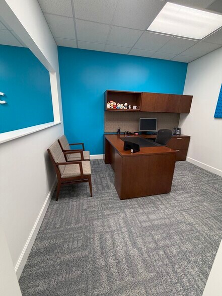 More Photos Of 1500-1512 N Church Rd, Liberty Medical For Lease