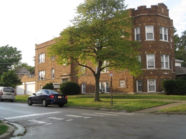 Primary Photo Of 4252 Prescott Ave, Lyons Apartments For Sale