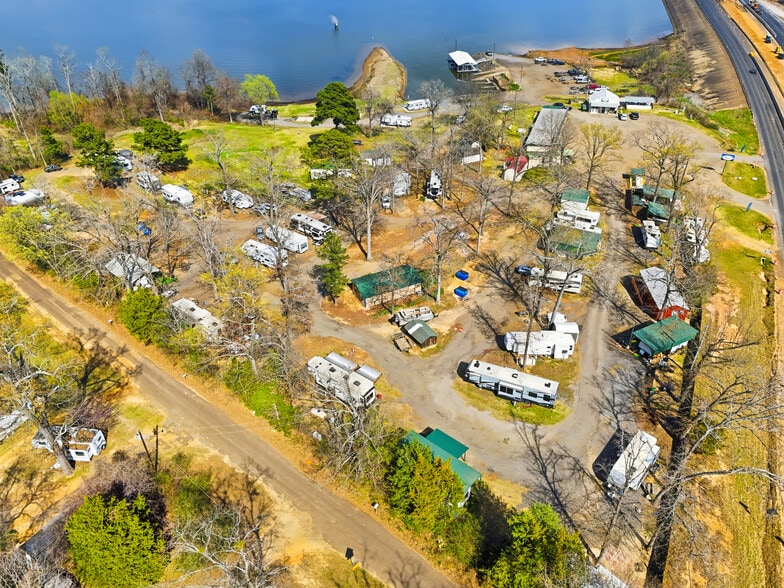 More Photos Of 16851 State Highway 155 N, Ore City Marina For Sale