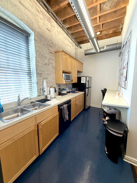 More Photos Of 415 N Prince St, Lancaster Office For Lease