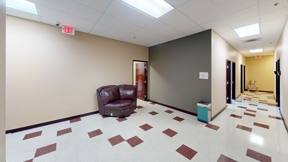 More Photos Of 5105 Camino Al Norte Rd, North Las Vegas Office For Lease