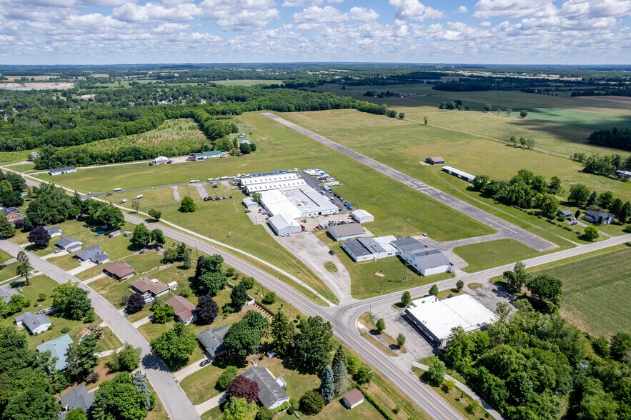 More Photos Of 4330 Macon Hwy, Tecumseh Airport For Sale
