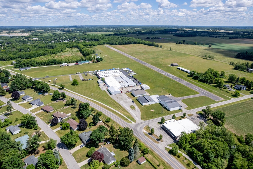 More Photos Of 4330 Macon Hwy, Tecumseh Airport For Sale