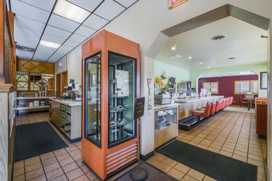 More Photos Of 679 S Main St, Chambersburg Restaurant For Sale