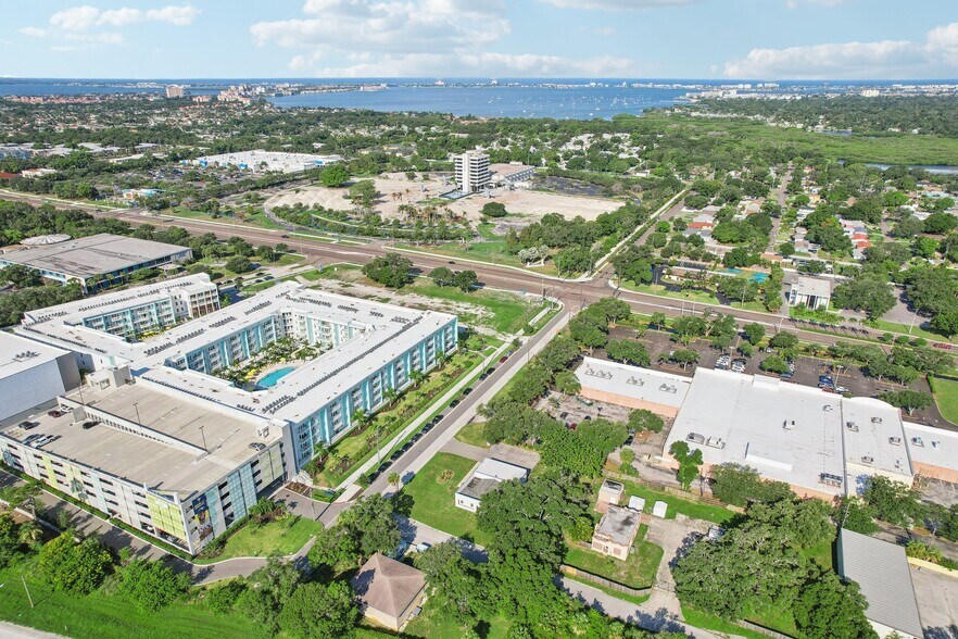 More Photos Of 3209 30th Ave S, Saint Petersburg Office For Sale