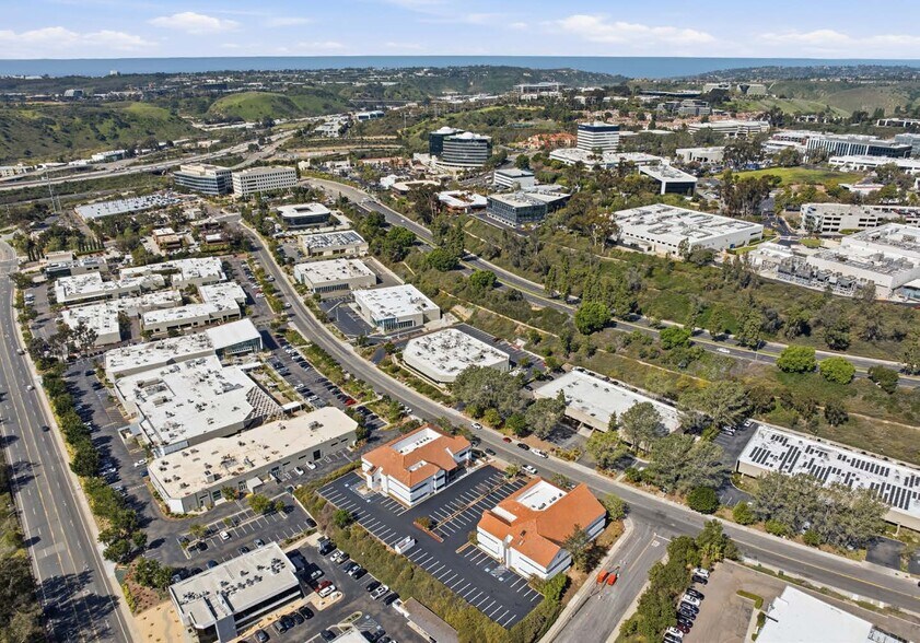 More Photos Of 5677 Oberlin Dr, San Diego Office For Sale