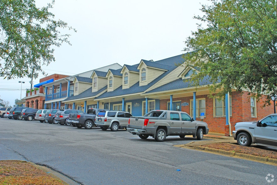 More Photos Of 6160 N Davis Hwy, Pensacola Office For Sale