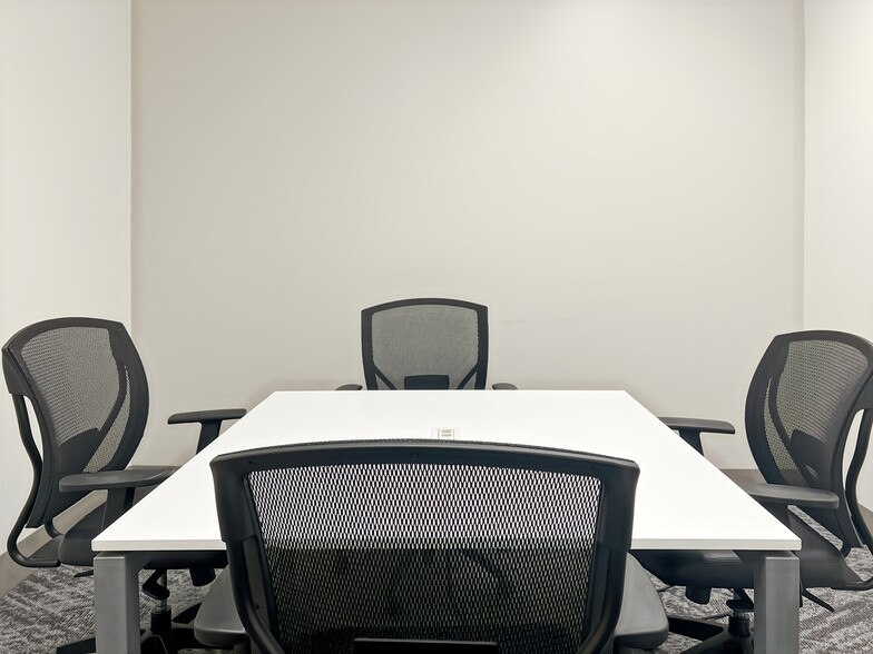 More Photos Of 675 Cochrane Dr, Markham Coworking Space