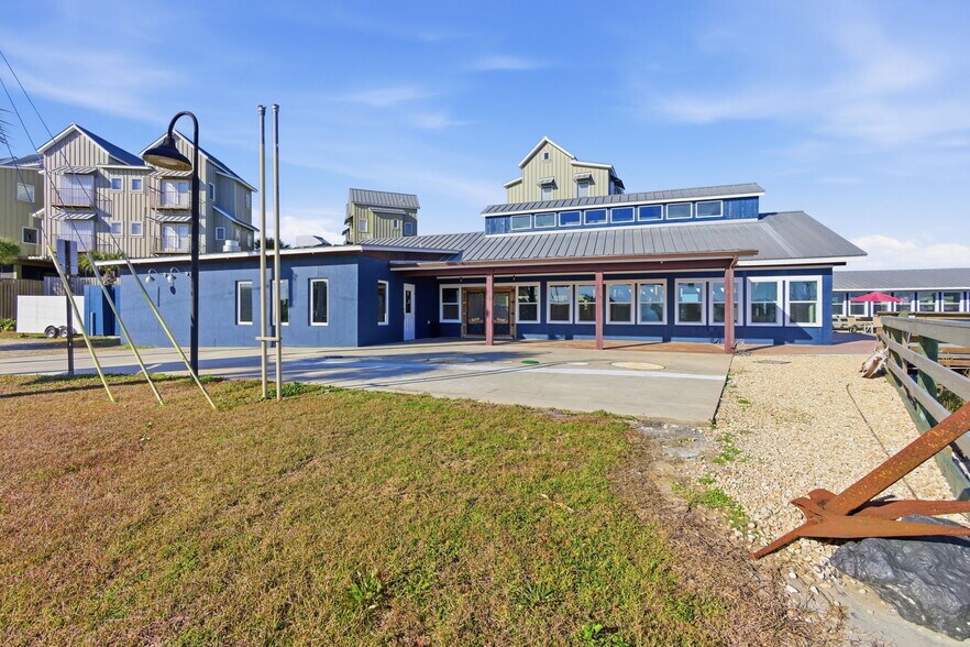 More Photos Of 275 Timber Island Rd, Carrabelle Restaurant For Sale