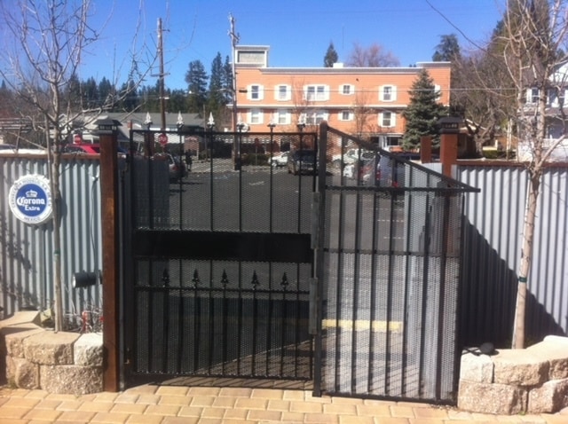 More Photos Of 106 E Main St, Grass Valley Restaurant For Sale