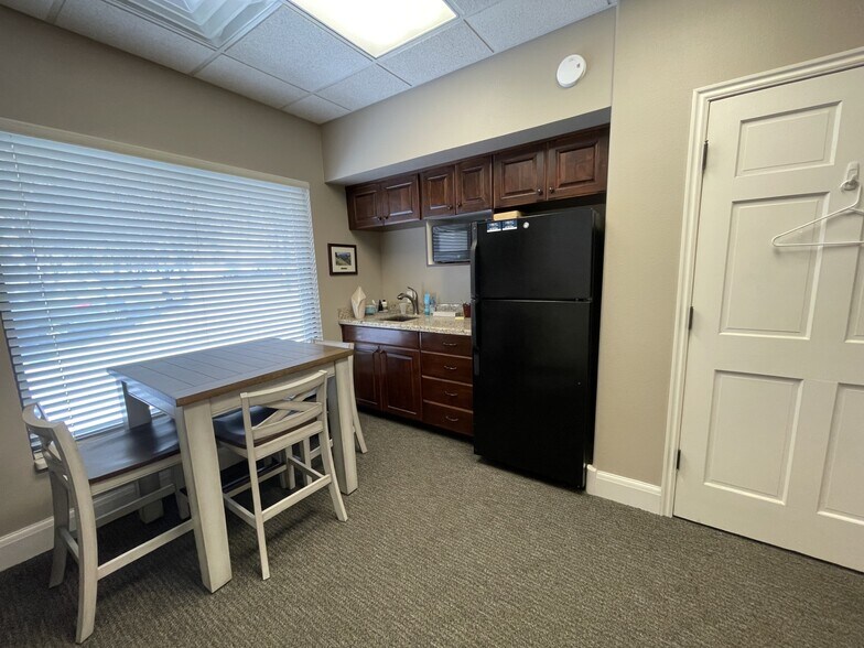 More Photos Of 1802 N State St, Orem Medical For Lease
