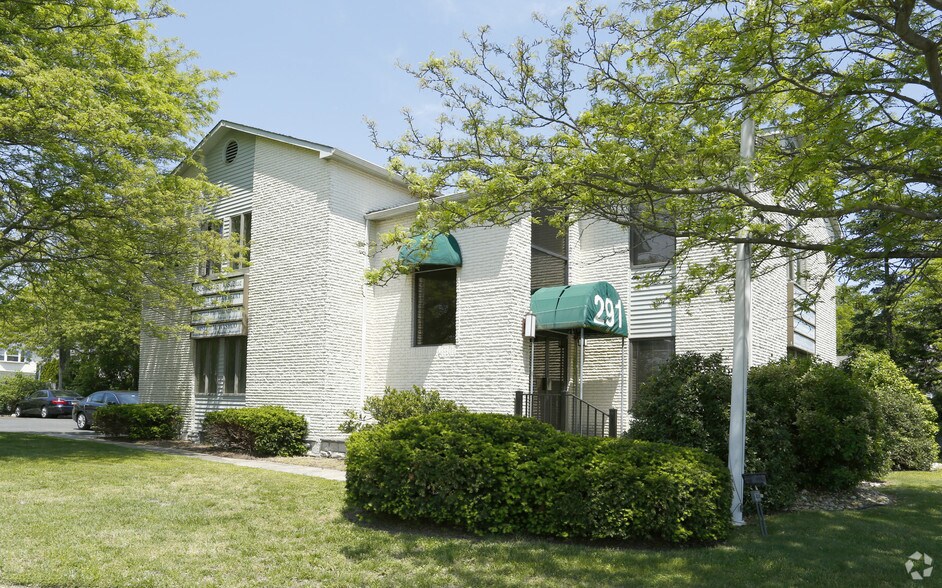 Primary Photo Of 291 Herbertsville Rd, Brick Office For Lease