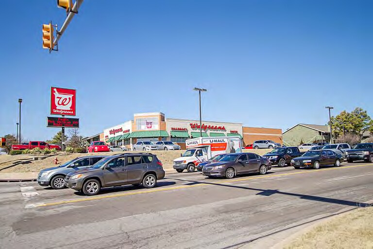 More Photos Of 5901 NW 122nd St, Oklahoma City Drugstore For Sale